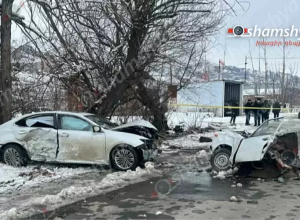 Գետափում բախվել են «Lexus»-ը, «Opel Zafira»-ն և «ՎԱԶ 2101»-ը․ վերջինը բաժանվել է 2 մասի․ կան վիրավորներ