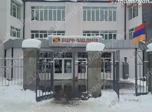 Գորիսում սահնակով սահելիս անչափահաս տղաները բախվել են բետոնե արգելապատնեշին. 17-ամյա տղան մահացել է