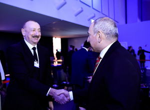 ՀՀ վարչապետի կարճատև շփումները Դավոսում