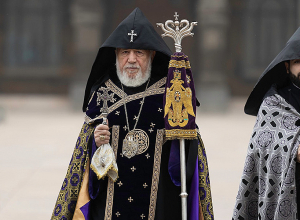 Հոգեհանգստյան կարգ՝ Մայր Աթոռում