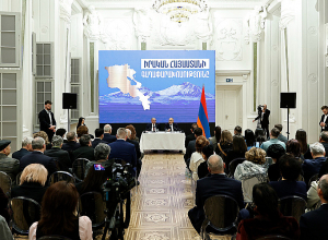 Նիկոլ Փաշինյանը Վարշավայում հանդիպել է Լեհաստանի հայ համայնքի ներկայացուցիչների հետ