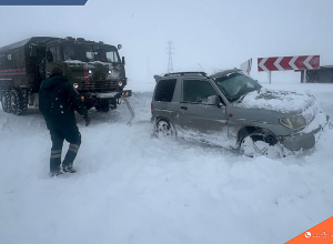 Դուրս են բերվել արգելափակված ավտոմեքենաններ, օգնություն է ցուցաբերվել քաղաքացիներին