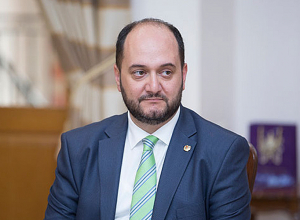 «Կատարյալ սուտ է»․ Արայիկ Հարությունյանը՝ դուռը փակած քաղաքացուն «նեղելու» մասին լուրերի վերաբերյալ