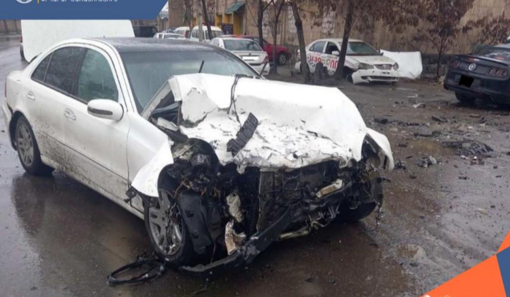 e3026bd3-4648-47bd-a375-11bf623a4b77