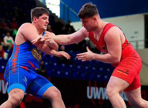 Խաչատուր Խաչատրյանը 40 վայրկյանում հաղթել է Բելառուսը ներկայացնող ըմբիշին