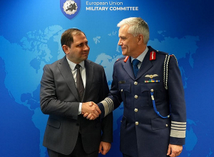 Պապիկյանը և ԵՄ ռազմական կոմիտեի նախագահը քննարկել են համագործակցության հարցեր