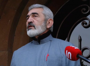 Վայոց Ձորի թեմի առաջնորդ Գերաշնորհ Տ. Աբրահամ արքեպիսկոպոս Մկրտչյանը ազատ է կացուցվել թեմակալ առաջնորդի պաշտոնից․ Մայր Աթոռ