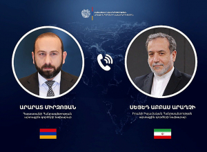 Արարատ Միրզոյանը հեռախոսազրույց է ունեցել Աբբաս Արաղչիի հետ