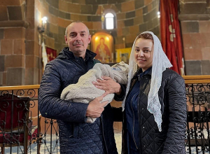 Բերման է ենթարկվել  բազմազավակ մայր` Ուժեղ Հայաստան կուսակցության անդամ Գոհար Ղումաշյանը