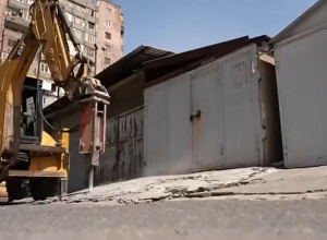 Շուրջ 30 ավտոտնակների փոխարեն կառուցվելու են ֆուտբոլի դաշտ