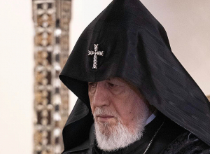 Ապրիլի 24-ն ուխտի օր է՝ միահյուսված աշխարհասփյուռ մեր ժողովրդի պահանջատիրությանը, որը զերծ է թշնամանքից ու ատելությունից. Կաթողիկոսի ուղերձը