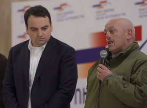 Առավոտ բերման են ենթարկել պատերազմի հերոս Կանդազին․ Նարեկ Կարապետյան