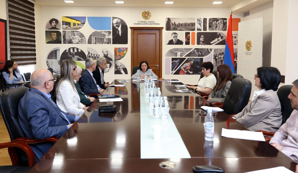 682719121_1289707800018098_3055067866654262359_n