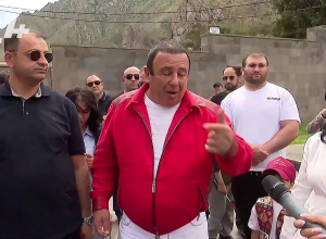 Գագիկ Ծառուկյանն քարոզարշավ է իրականացնում Ագարակում. ՈՒՂԻՂ