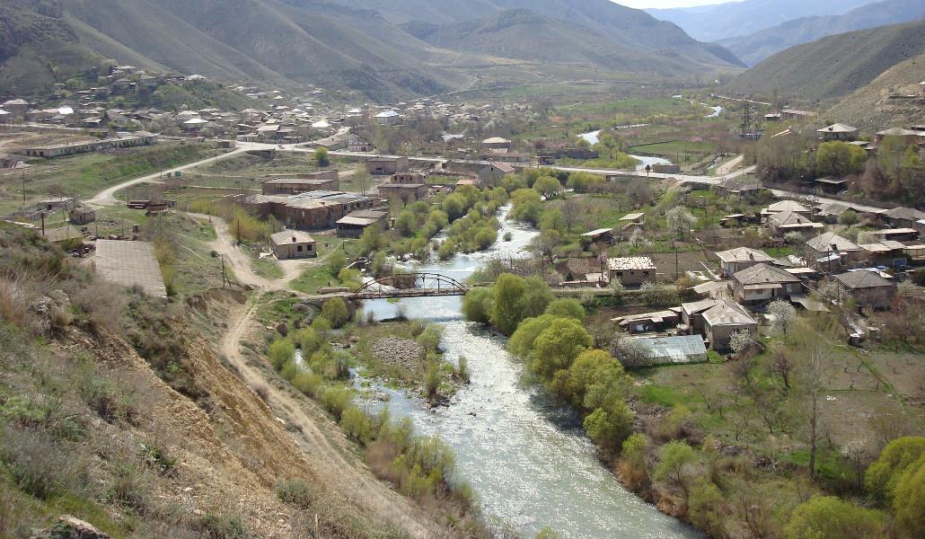 Areni_village