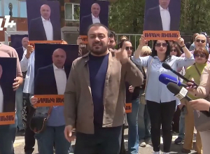 Եվ այդ  մեկ մարդը դու ես․ ակցիա դատարանի առջեւ