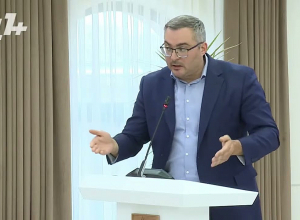 Լավ ա Նուբար Աֆեյանին հլը չեք պիտակավորել, ու մի հատ շնորհակալություն էլ չեղավ նրան․ Ավագանու անդամ