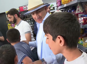 Եղեգնավանում Փաշինյանը հետևեց մանկապարտեզի կառուցման աշխատանքներին և պաղպաղակ հյուրասիրեց երեխաներին