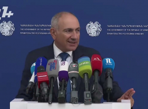 «Մայրերին նվեր իրենց զավակների դիերն եք տալիս»․ հարց՝ Փաշինյանին