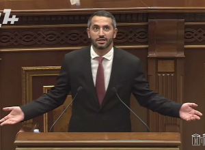 Երբ ձեր հայրը նախագահ էր, 2008-ին հորս հրավիրեցին ԱԱԾ, գնաց, երեք ամիս չեկավ. Ռուբինյանը՝ Քոչարյանին