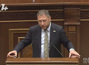 ՀՀ-ի հաշվին Կոնջորյանի կինը 10 000 դոլար է ստանում, բայց ծակուծուկերը փակելու համար պարտք են վերցրել