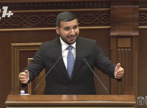 Դուք էլ էն արքայազնը չեք պարոն Քոչարյան, դուք ոստիկան տեսնելիս պիտի զգաստանաք․ Վահագն Ալեքսանյան
