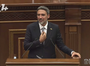 Փաշինյանի փոխարեն ներողություն կխնդրե՞ք, ես Էդգար Ղազարյանի համար կխնդրեմ․ Արամ Վարդևանյան