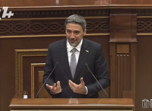 Սամվել Կարապետյանին մինչ օրս թույլ չեն տվել իր հոր գերեզմանին այցելի․ Արամ Վարդևանյան