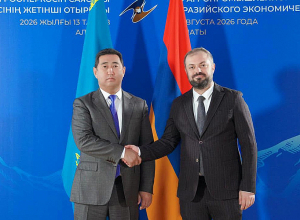Գևորգ Պապոյանն Ալմաթիում հանդիպել է Ղազախստանի գյուղատնտեսության նախարարի հետ