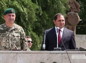 Պապիկյան․ «Եղեք տոկուն, մի տրվեք խմբային ու անձնական շարժառիթներին, բարձր պահեք սպայի պատիվը»