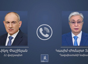 Փաշինյանը հեռախոսազրույց է ունեցել Տոկաևի հետ