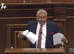 Քյարքի է ասում՝ էսկալացիա չլինի․ Ադրբեջանը, որ գնում ա էսկալացիայի, ձեր վեջը չի՞․ Խաչատրյան