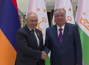 Տեղի է ունեցել վարչապետ Նիկոլ Փաշինյանի հանդիպումը Տաջիկստանի նախագահ Էմոմալի Ռահմոնի հետ