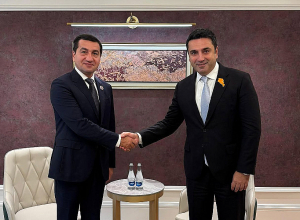 Ալեն Սիմոնյանը և Հիքմեթ Հաջիևը Բիշքեկում քննարկել են խաղաղության օրակարգը