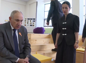 Երևանի Կարեն Դեմիրճյանի անվան ավագ դպրոցը կառուցվել է