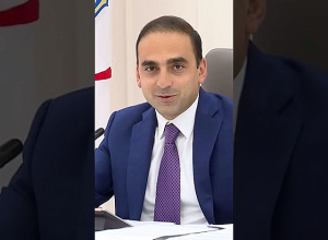 Խզբզողներից մենք էլ ունենք․ Ավինյանը բարկացավ