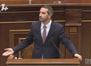 Պարոն Ռուբինյանը չի կարողացել կազմակերպել ԱԺ աշխատանքները, ակնկալում եմ, որ հրաժարական կտա․ Ղազարյան