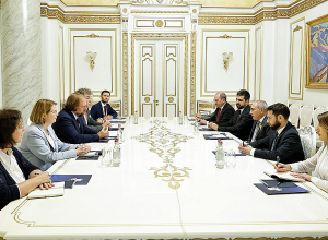 Վարչապետն ընդունել է Գերմանիայի Բունդեսթագի Եվրոպական միության հարցերի հանձնաժողովի նախագահին