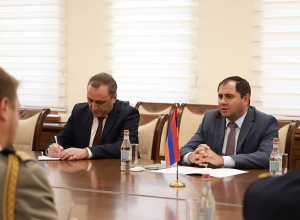 Պապիկյանն ու Ֆրանսիայի նորանշանակ դեսպանը քննարկել են պաշտպանական համագործակցությունը