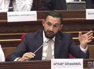 Եթե ադրբեջանցին ԹՐԻՓՓ-ով անցնելիս շեղվի ճանապարհից, ո՞նց է դա կարգավորվում․ Այվազյանը՝ Գրիգորյանին